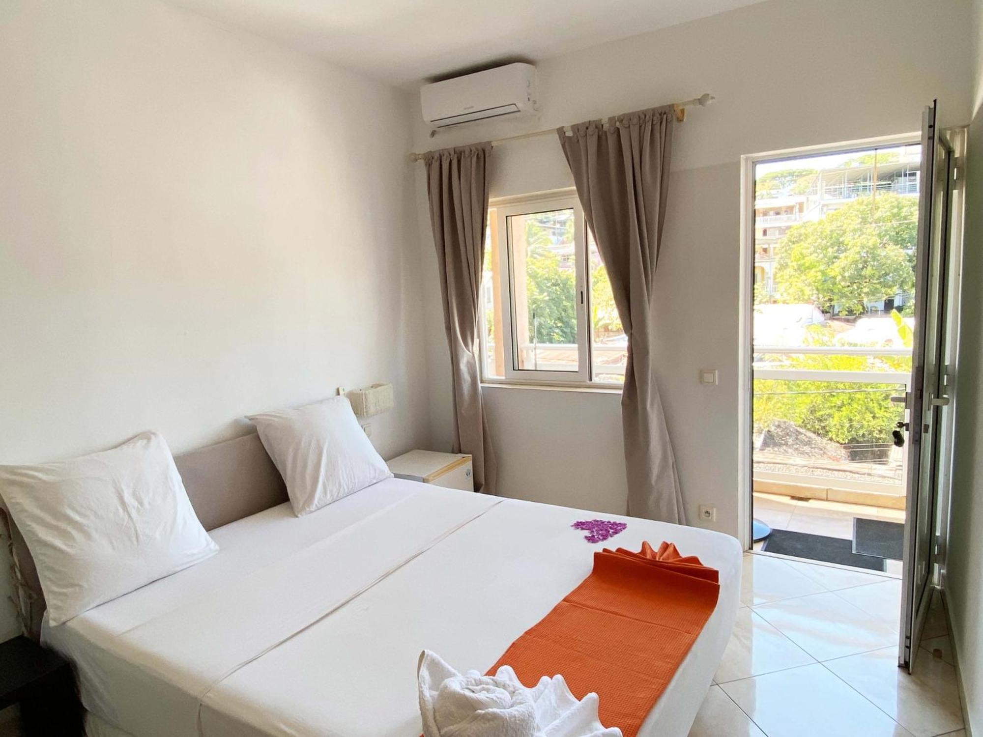 Kokoloko Otel Ambatoloaka  Dış mekan fotoğraf